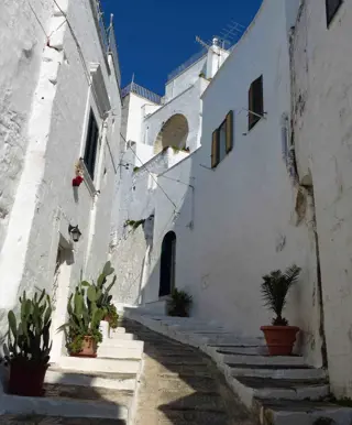 Flaniere durch die weisse Stadt Ostuni